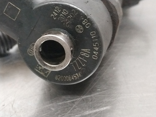 Wtryskiwacz paliwa 8200084534 RENAULT