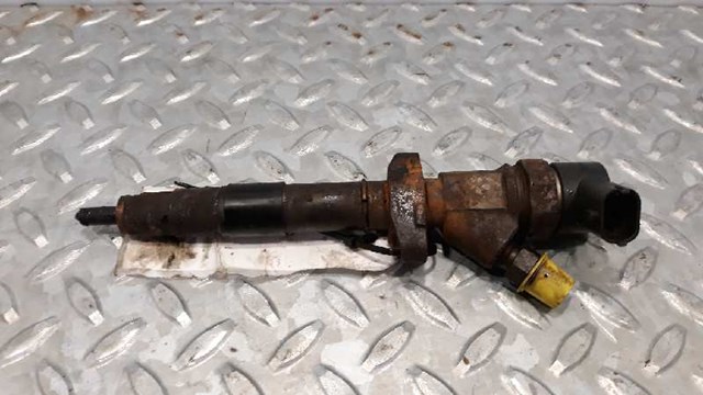 Wtryskiwacz paliwa 8200084534 RENAULT