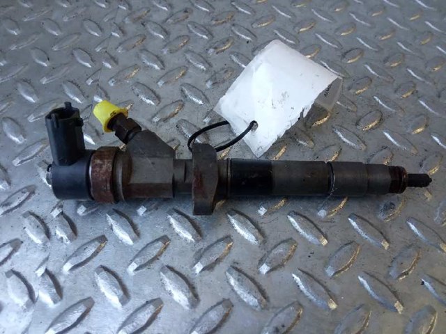 Wtryskiwacz paliwa 8200084534 RENAULT