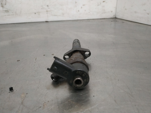 Wtryskiwacz paliwa 8200084534 RENAULT