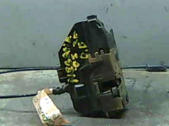 Zamek drzwi przednich prawych 8200086018 RENAULT