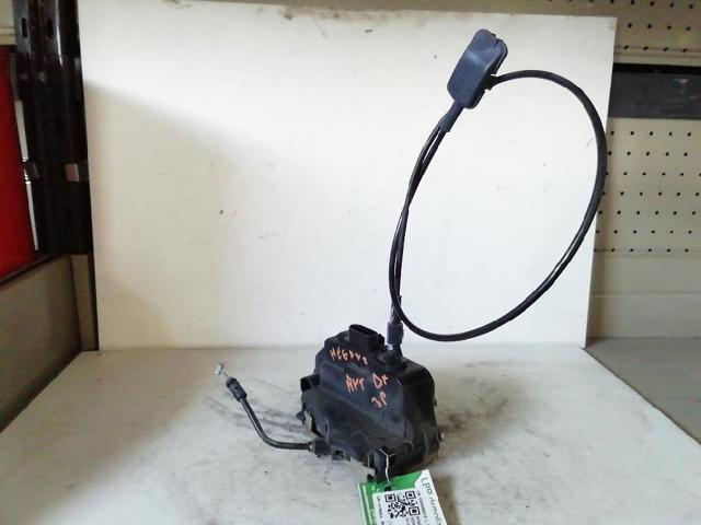 Zamek drzwi przednich prawych 8200086018 RENAULT