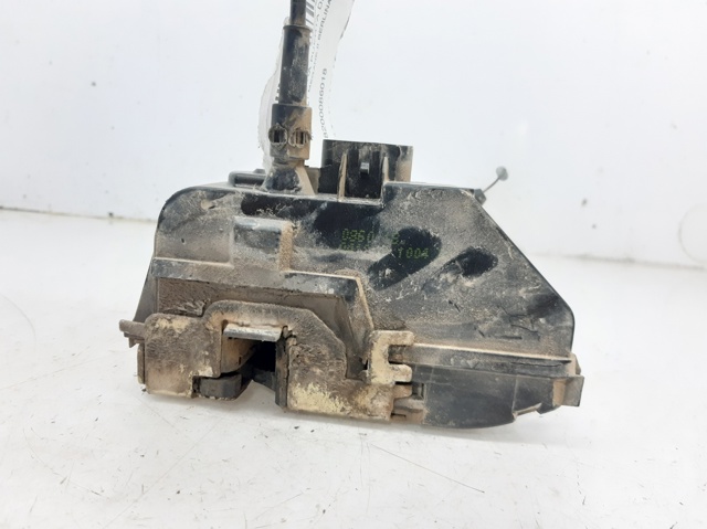 Zamek drzwi przednich prawych 8200086018 RENAULT