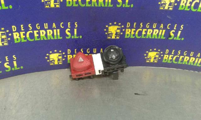 Przycisk włączania światła awaryjnego 8200095493 RENAULT