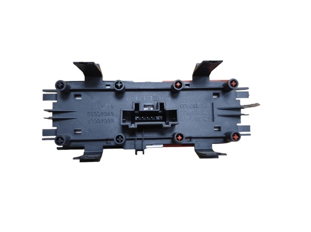 Przycisk włączania światła awaryjnego 8200095493 RENAULT