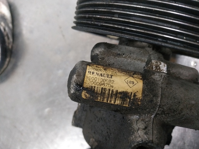Pompa wspomagania hydraulicznego kierownicy 8200100082 NISSAN