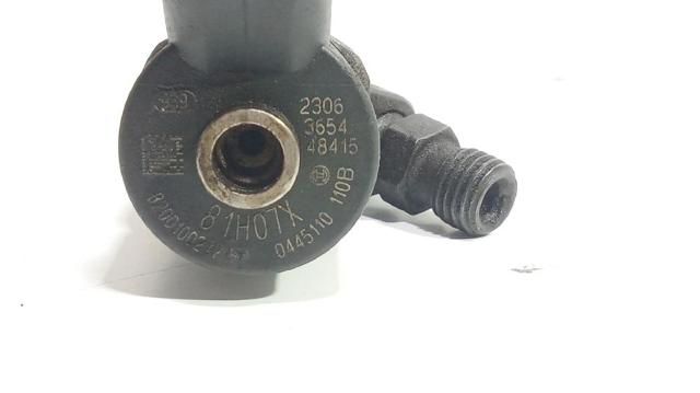 Wtryskiwacz paliwa 8200100272 RENAULT