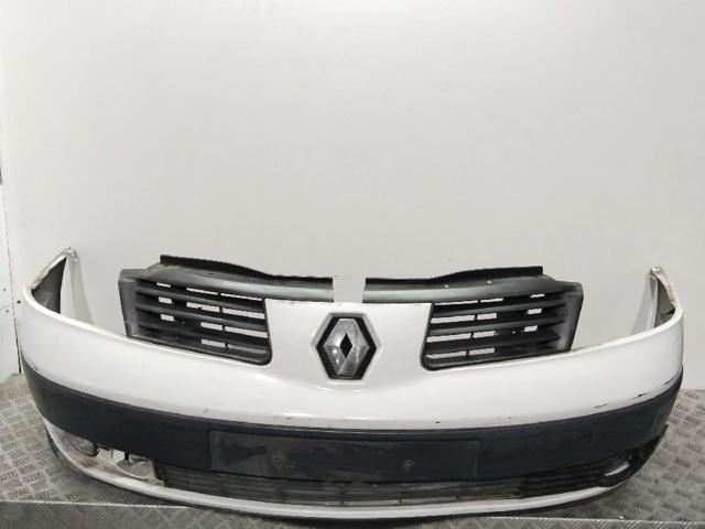 Zderzak przedni 8200102205 RENAULT