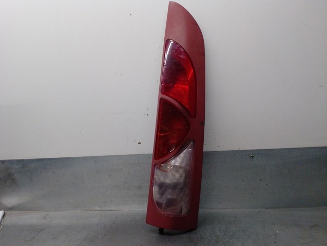 Lampa zespolona tylna prawa 8200103292 RENAULT