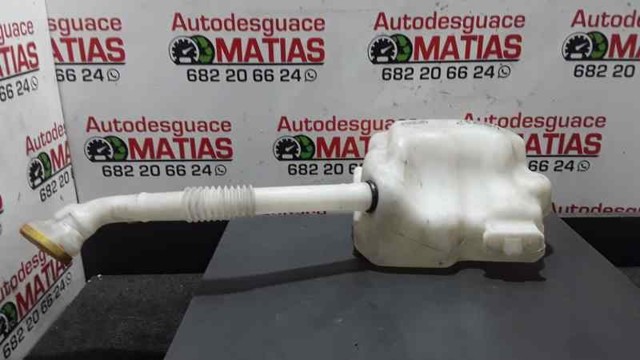 Zbiorniczek spryskiwacza szyb 8200104706 RENAULT