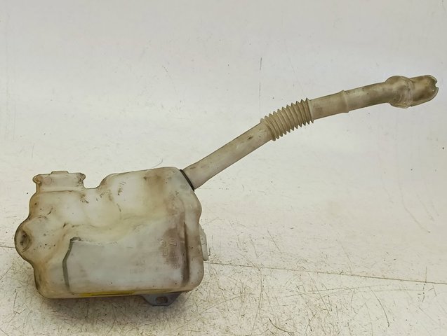 Zbiorniczek spryskiwacza szyb 8200104706 RENAULT
