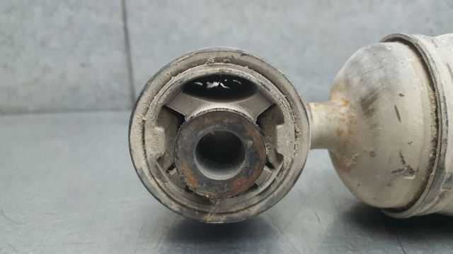 Amortyzator tylny 8200108183 RENAULT