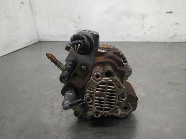 Pompa wtryskowa wysokiego ciśnienia 8200108225 RENAULT