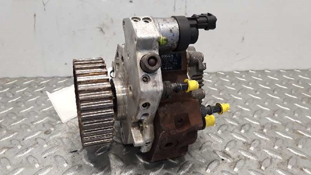 Pompa wtryskowa wysokiego ciśnienia 8200108225 RENAULT