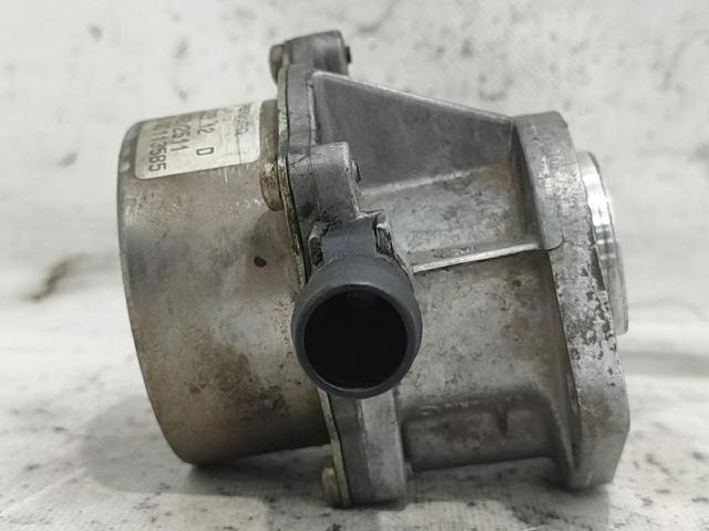 8200113585 Renault (RVI)