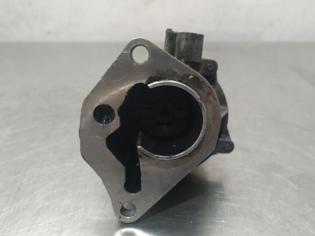 8200113585 Renault (RVI)