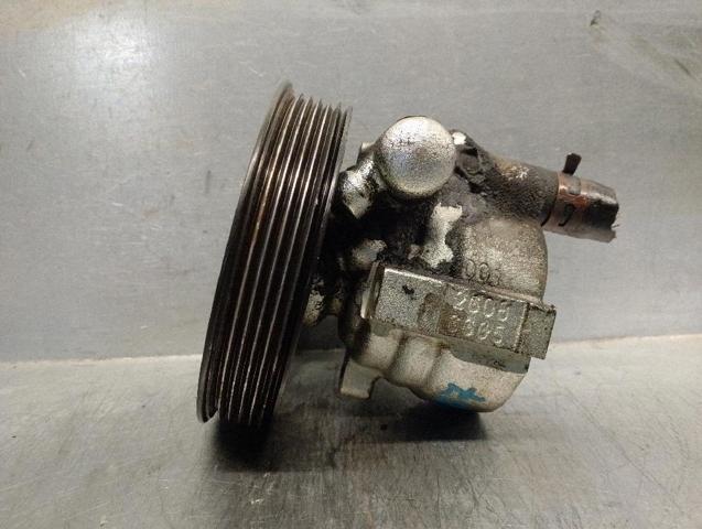 Pompa wspomagania hydraulicznego kierownicy 8200113599 RENAULT