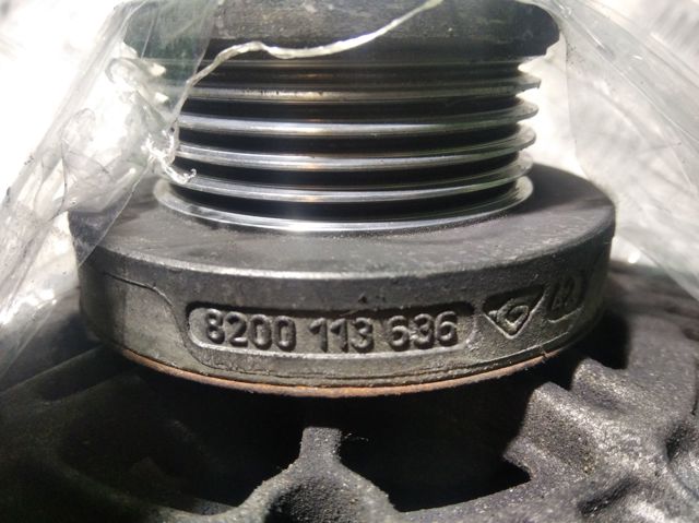 Koło pasowe alternatora 8200113636 RENAULT