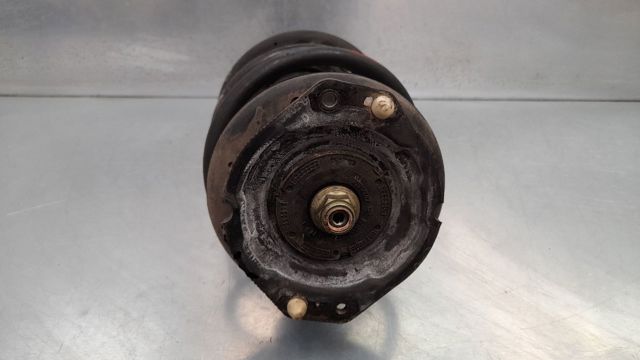 Amortyzator przedni 8200117296 RENAULT