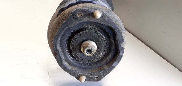 Amortyzator przedni 8200117296 RENAULT