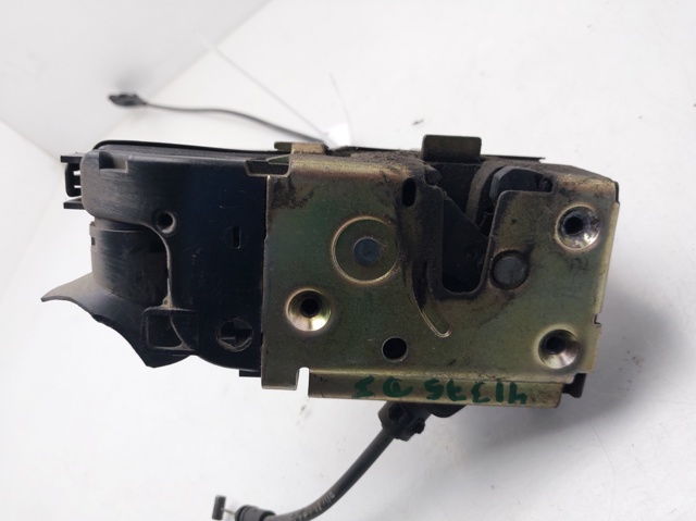 Zamek drzwi przednich lewych 8200119122 RENAULT