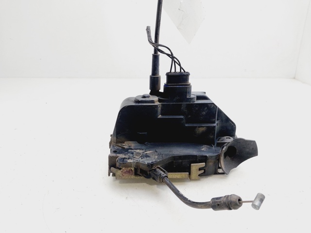Zamek drzwi przednich lewych 8200119122 RENAULT