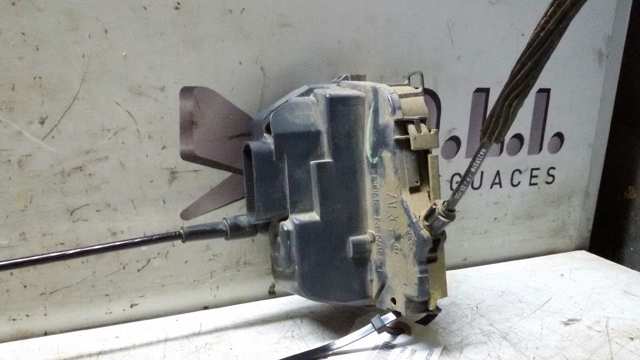 Zamek drzwi tylnych lewych 8200119333 RENAULT