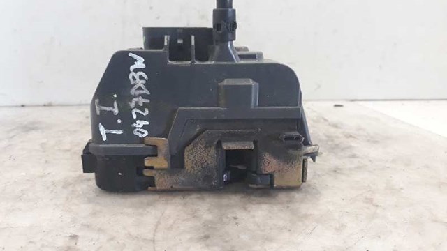 Zamek drzwi tylnych lewych 8200119333 RENAULT