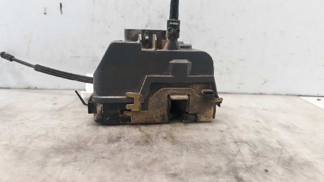 Zamek drzwi tylnych lewych 8200119333 RENAULT