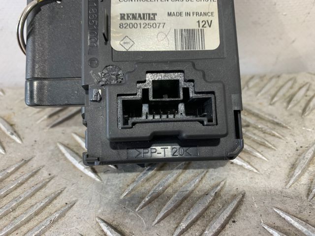 Stacyjka zapłonowa 8200125077 RENAULT