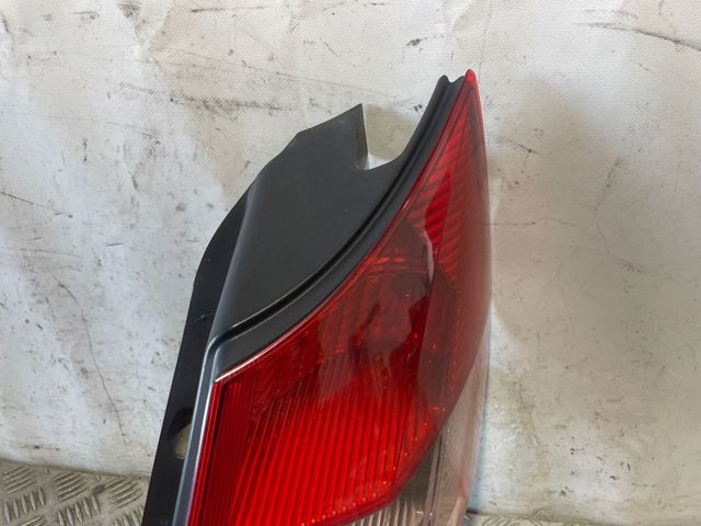Lampa zespolona tylna prawa 8200127702E RENAULT
