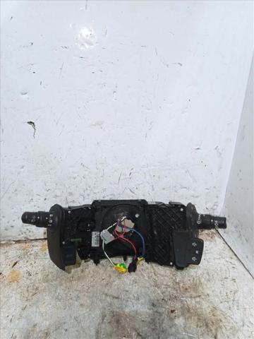 Przełącznik zespolony, w komplecie 8200127727 RENAULT