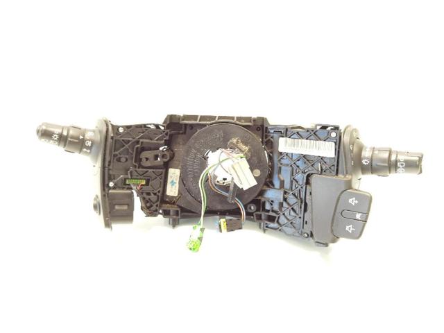 Przełącznik zespolony, w komplecie 8200127727 RENAULT
