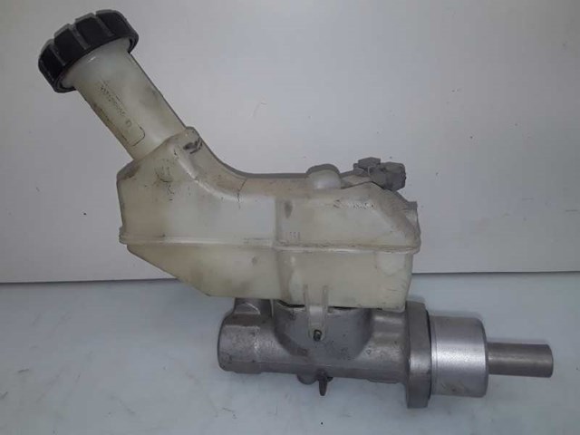 Zbiorniczek głównego cylindra hamulcowego (płynu hamulcowego) 8200129956 RENAULT