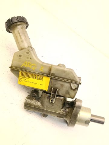 Zbiorniczek głównego cylindra hamulcowego (płynu hamulcowego) 8200129956 RENAULT