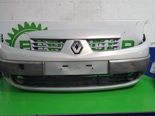 Zderzak przedni 8200139528 RENAULT