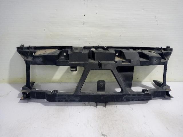 Osłona chłodnicy kompletna (panel mocowania reflektorów) 8200140174 RENAULT