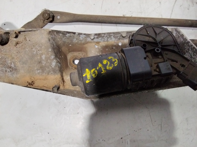 Mechanizm wycieraczek 8200141270 RENAULT