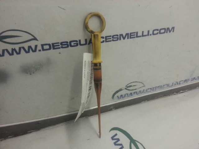 Bagnet poziomu oleju w silniku 8200141457 RENAULT