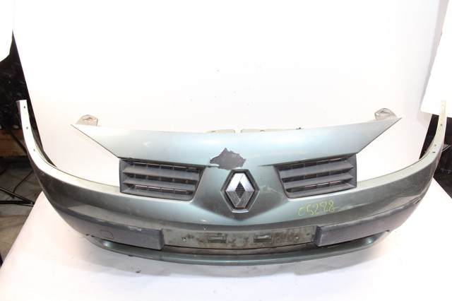 Zderzak przedni 8200142001 RENAULT