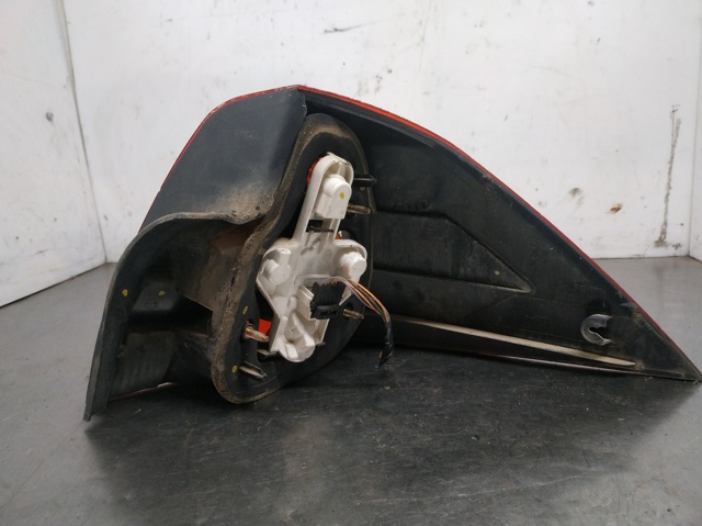 Lampa zespolona tylna lewa 8200142682 RENAULT