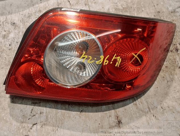 Lampa zespolona tylna prawa 8200142687 RENAULT