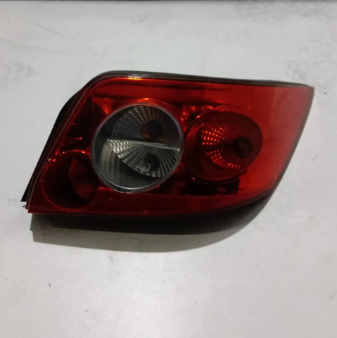 Lampa zespolona tylna prawa 8200142687 RENAULT