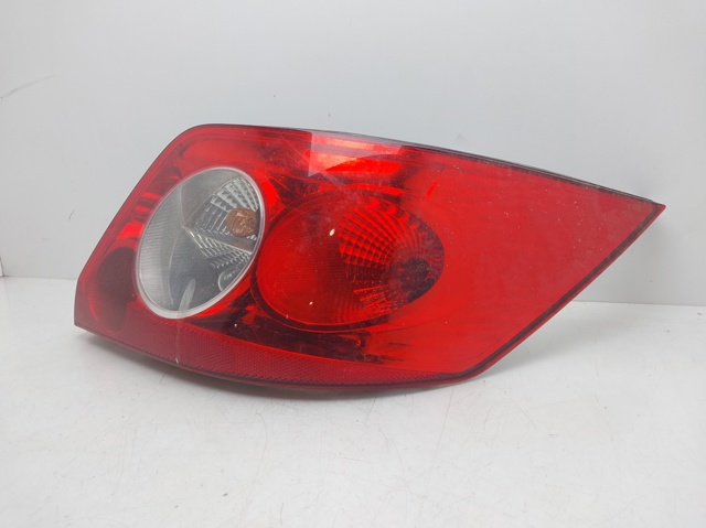 Lampa zespolona tylna prawa 8200142687 RENAULT