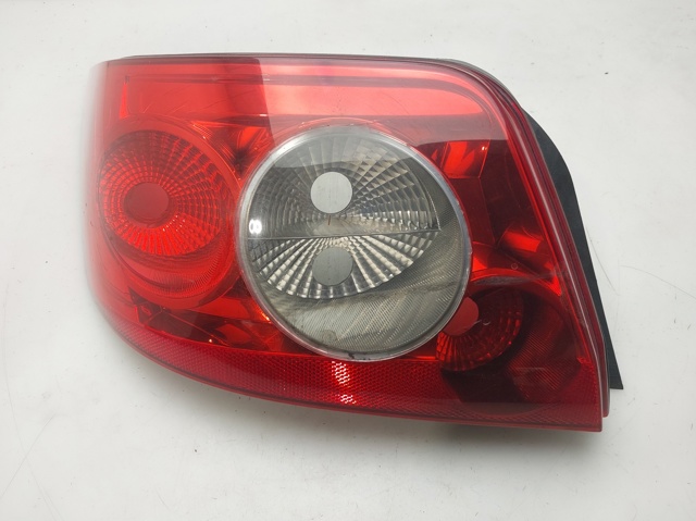 Lampa zespolona tylna lewa 8200142688 RENAULT