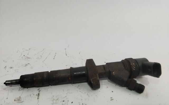 Wtryskiwacz paliwa 8200146357 RENAULT