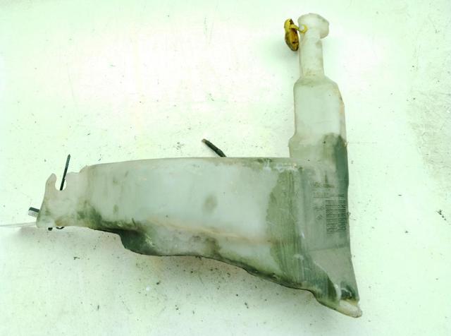 Zbiorniczek spryskiwacza szyb 8200146985 RENAULT