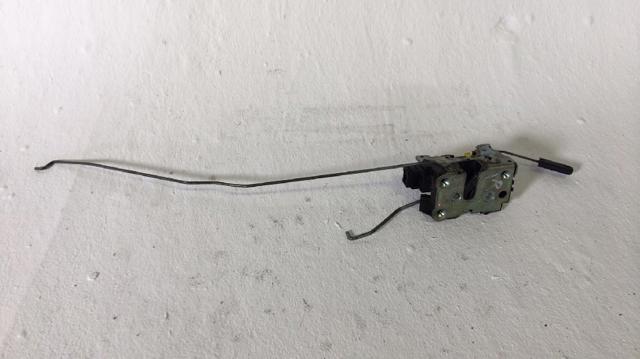 Zamek drzwi przednich prawych 8200147150 RENAULT