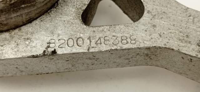 Poduszka (podpora) silnika tylna 8200148388 RENAULT