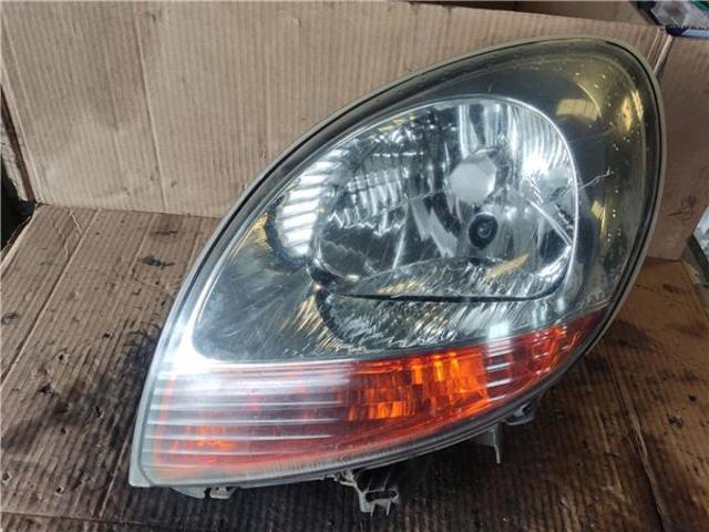 Reflektor lewy 8200150614 RENAULT